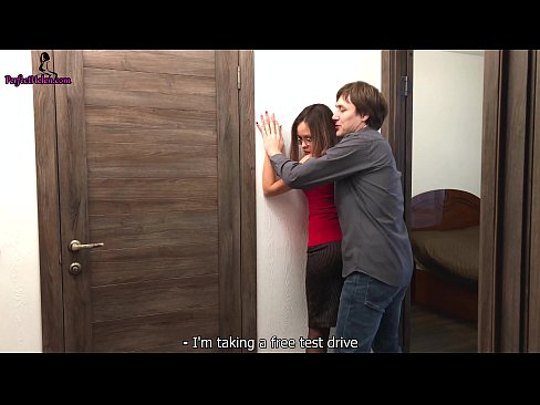 ❤️ Sexy Realtor Sensuly Jerks rẹ obo ati fokii Lakoko ti o n ta iyẹwu Rẹ - Krempai Ibalopo didara ni% yo.josporn-com.ru ️❤